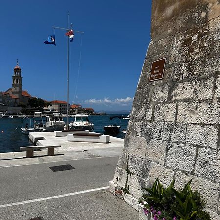 Castel Nonna Franka Apartment Sutivan ภายนอก รูปภาพ