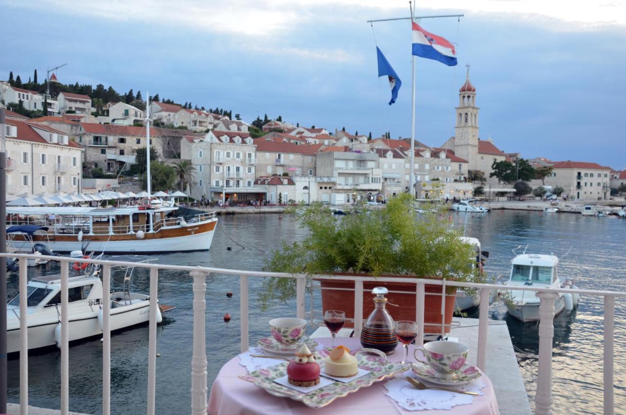Castel Nonna Franka Apartment Sutivan ภายนอก รูปภาพ