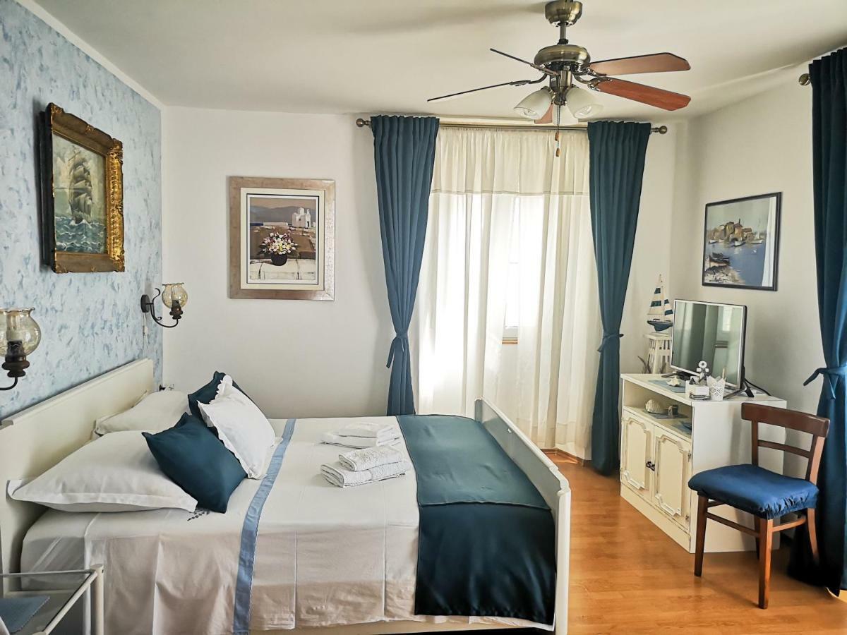 Castel Nonna Franka Apartment Sutivan ภายนอก รูปภาพ
